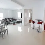 Daruma 3-bedroom Penthouse With Sea Views