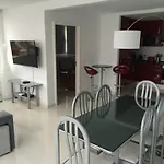 Lägenhet Daruma 3-bedroom Penthouse With Sea Views
