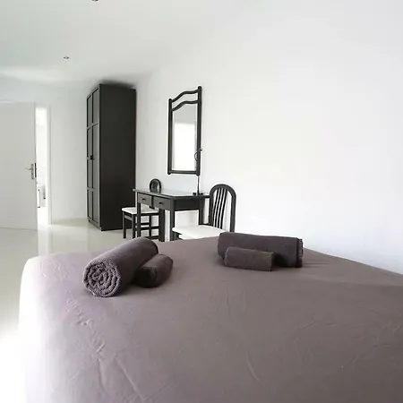 Daruma 3-bedroom Penthouse With Sea Views *