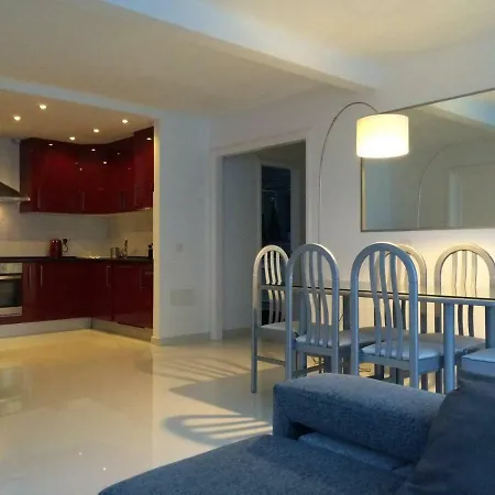 Daruma 3-bedroom Penthouse With Sea Views