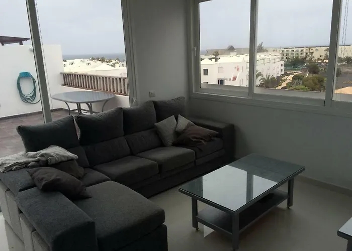 Daruma 3-bedroom Penthouse With Sea Views Costa Teguise