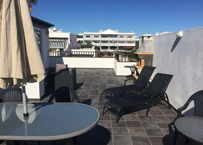 Daruma 3-bedroom Penthouse With Sea Views *